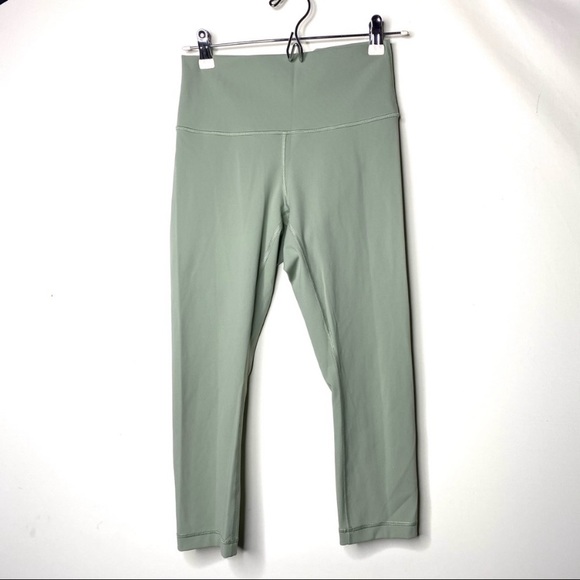 Lululemon Wunder Under Crop High Rise Full on 21” - Picture 2 of 6